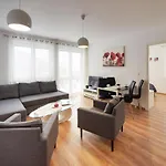 Stonowane I Eleganckie Sun Seasons 24 W Swieradowie Zdroju By Renters *