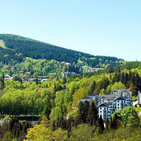 Stonowane I Eleganckie Sun Seasons 24 W Swieradowie Zdroju By Renters * Świeradów-Zdrój