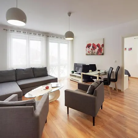 Stonowane I Eleganckie Sun Seasons 24 W Swieradowie Zdroju By Renters *