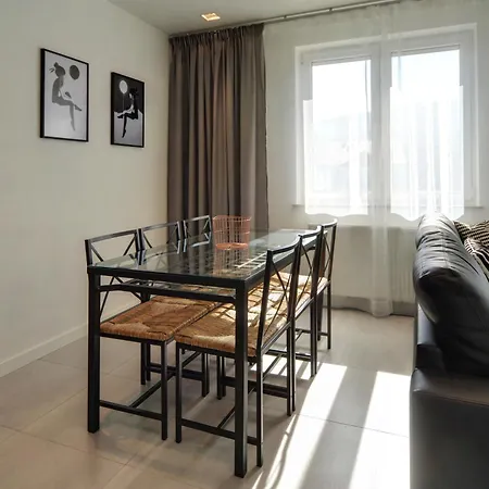 Stonowane I Eleganckie Sun Seasons 24 W Swieradowie Zdroju By Renters Appartement *