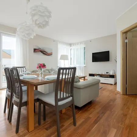 Stonowane I Eleganckie Sun Seasons 24 W Swieradowie Zdroju By Renters *