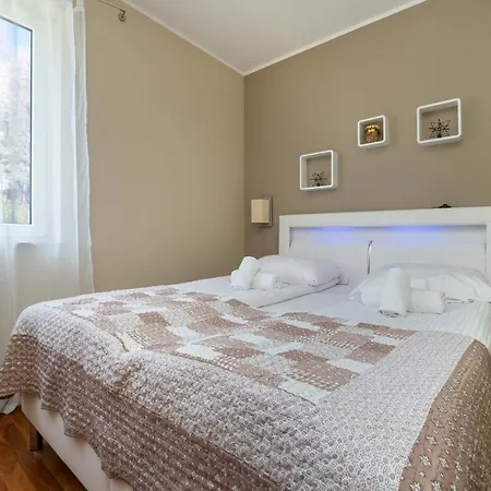 Stonowane I Eleganckie Sun Seasons 24 W Swieradowie Zdroju By Renters Apartmán