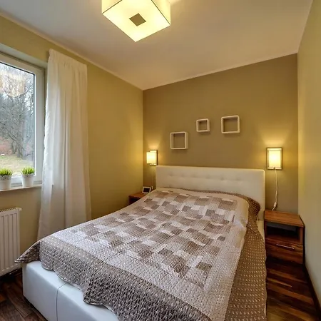 Stonowane I Eleganckie Sun Seasons 24 W Swieradowie Zdroju By Renters Appartement Świeradów-Zdrój