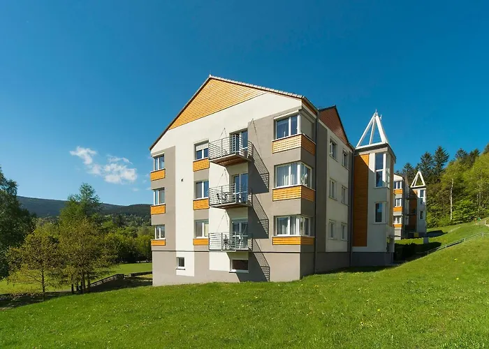 Stonowane I Eleganckie Sun Seasons 24 W Swieradowie Zdroju By Renters 아파트 *