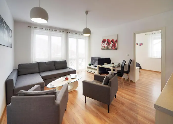 Stonowane I Eleganckie Sun Seasons 24 W Swieradowie Zdroju By Renters *