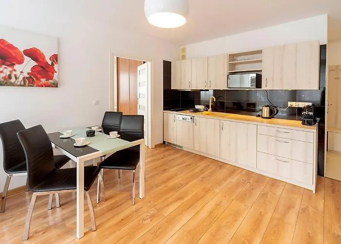 Stonowane I Eleganckie Sun Seasons 24 W Swieradowie Zdroju By Renters * Świeradów-Zdrój