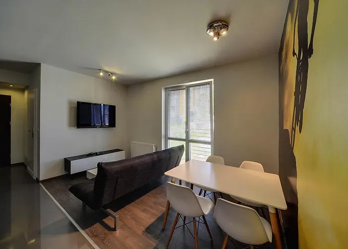 Stonowane I Eleganckie Sun Seasons 24 W Swieradowie Zdroju By Renters