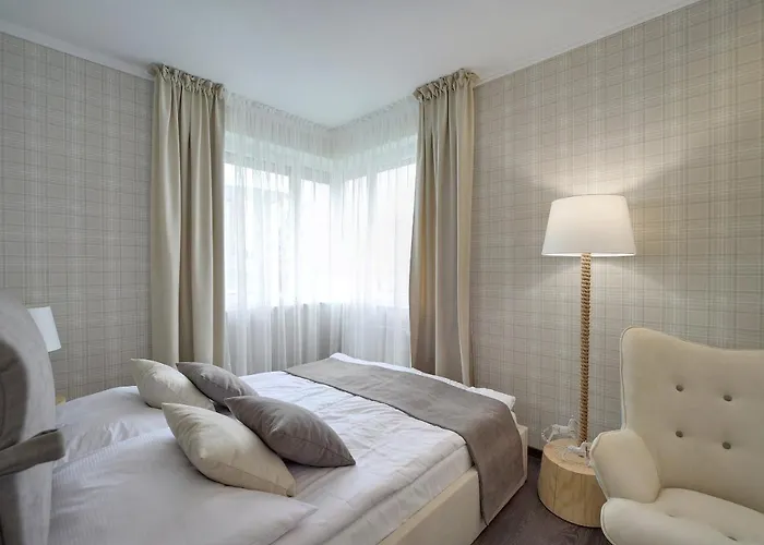 Stonowane I Eleganckie Sun Seasons 24 W Swieradowie Zdroju By Renters * Świeradów-Zdrój